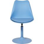 Chaise bleue avec coque rembourrée